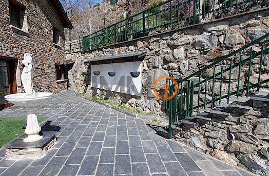 "Currently rented" Magnificent Villa on the Engolasters Road (Escaldes Engordany)